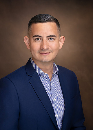 Portrait_Design_by_Esmeralda_Headshots_and Branding_Photography40