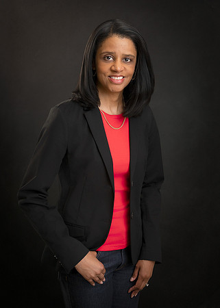Portrait_Design_by_Esmeralda_Headshots_and Branding_Photography9