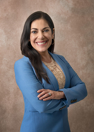 Portrait_Design_by_Esmeralda_Headshots_and Branding_Photography10