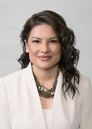 Portrait_Design_by_Esmeralda_Headshots_and Branding_Photography35