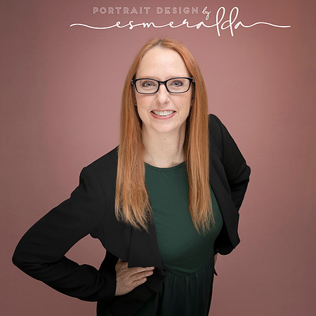 Headshot Portrait of a woman pink background woman who business Leander tex_DSC2139