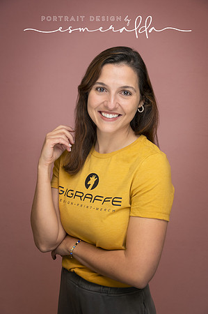 Headshot Portrait of a woman  woman who business Leander texas_DSC2275